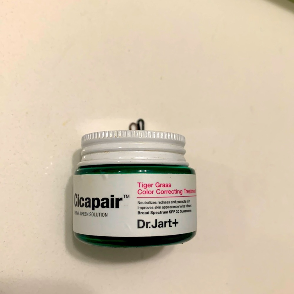 2/$8 💛 Dr. Jart Tiger Grass Color Correcting Treatment